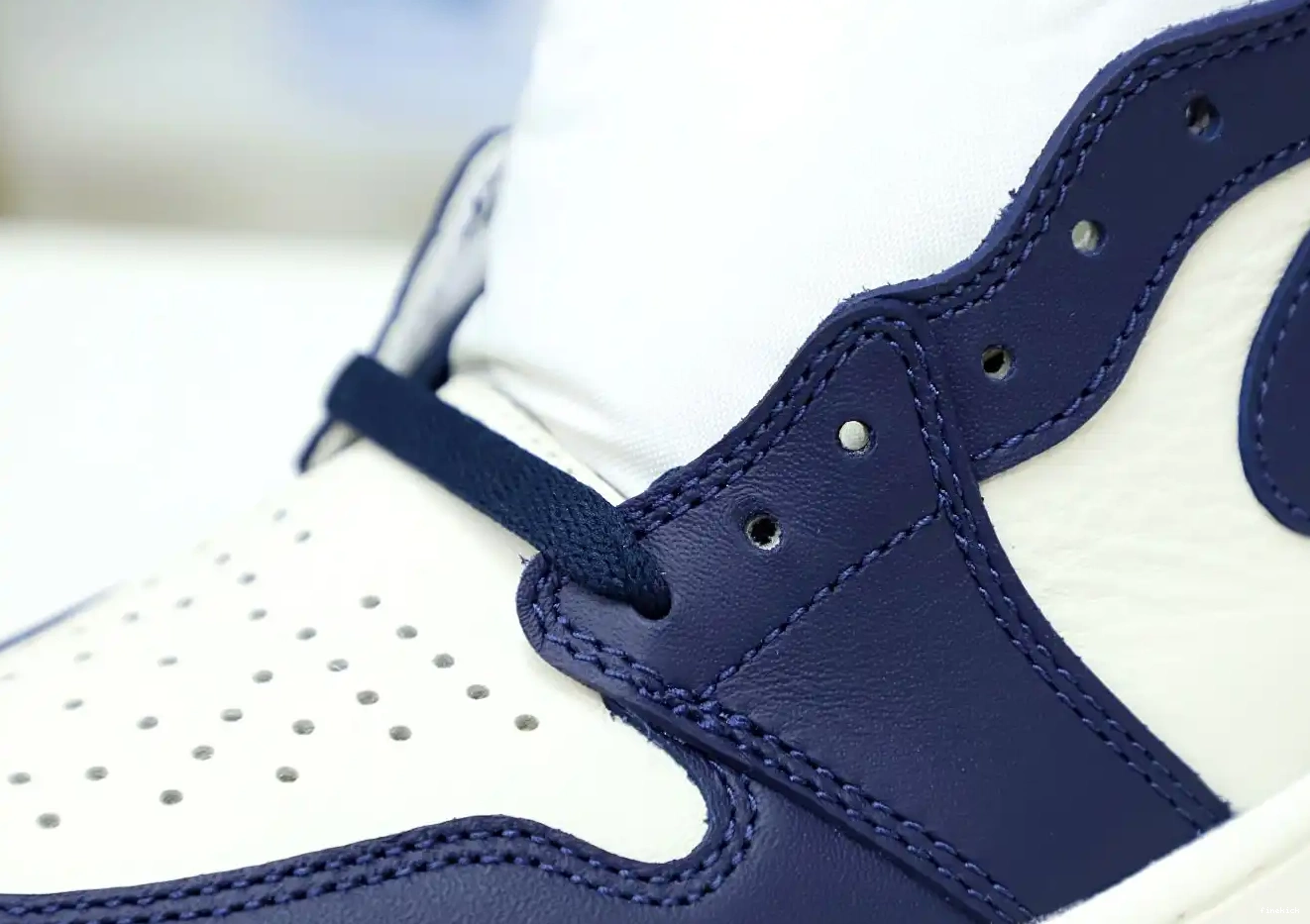 1 HIGH RETRO AIR OG 'OBSIDIAN' JORDAN 0521